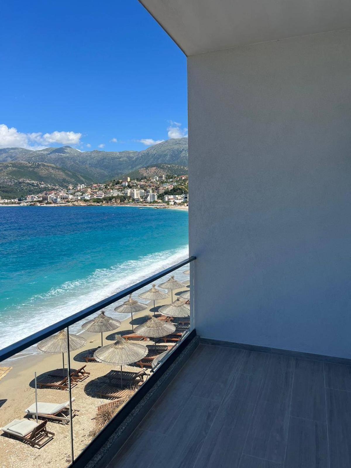 Emily'S Hotel Himare Exterior foto