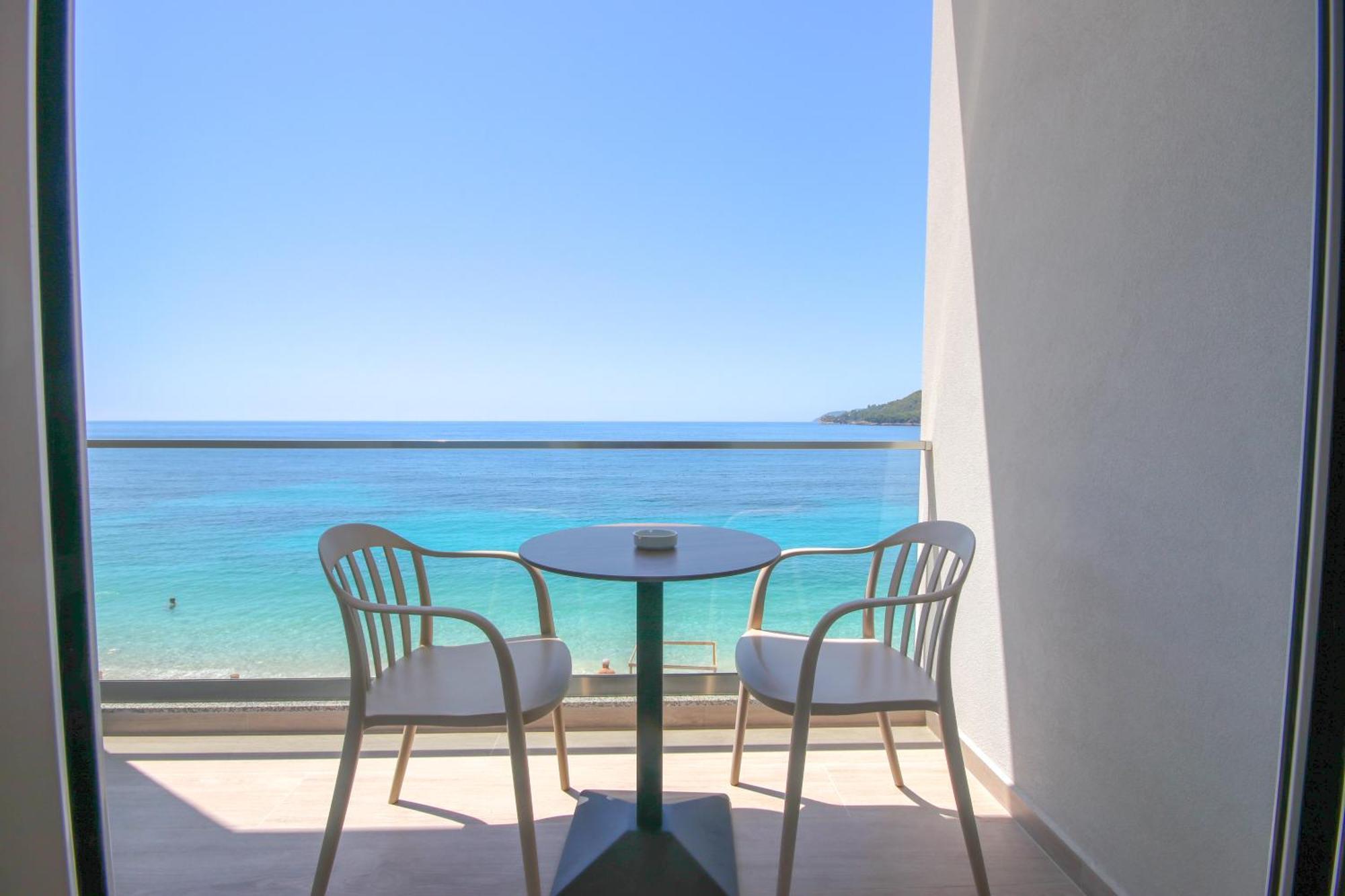 Emily'S Hotel Himare Exterior foto