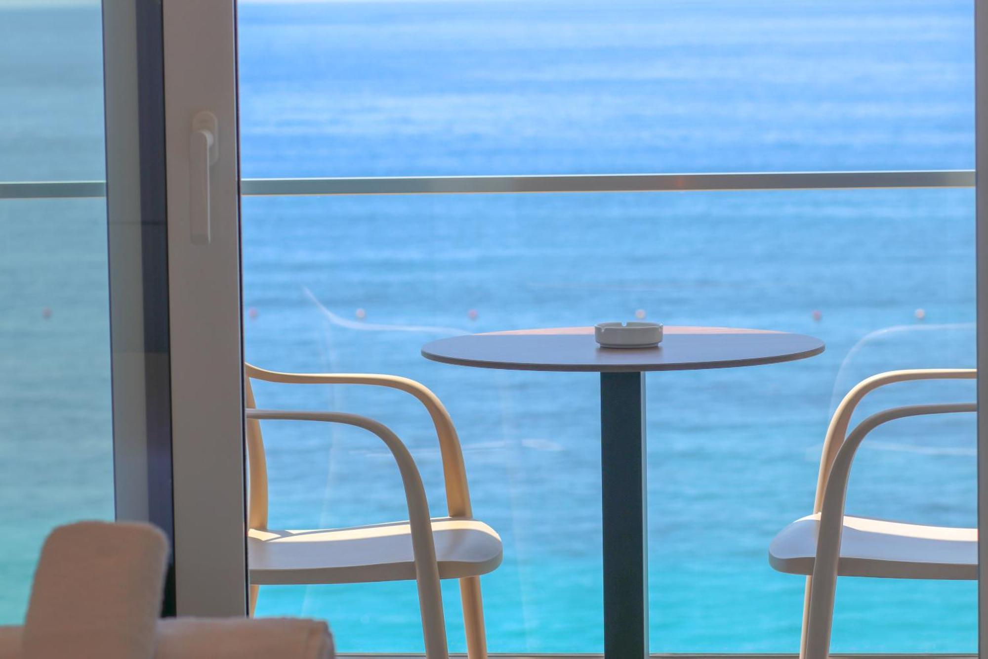 Emily'S Hotel Himare Exterior foto